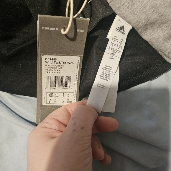 ADIDAS Twist n' Turn Wrap - Picture 2 of 2